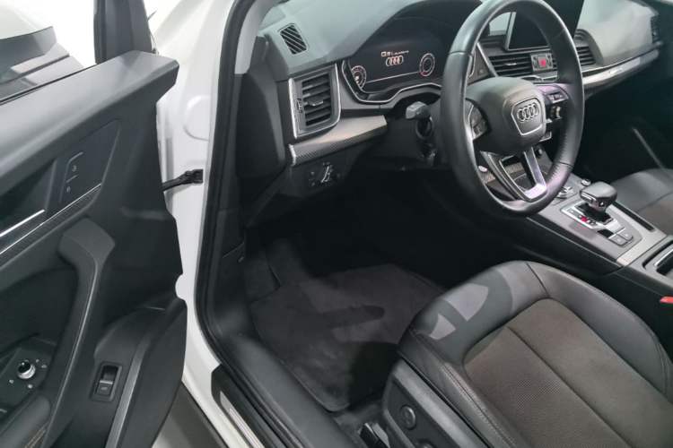 Used Audi Q5L 2018 45 TFSI Prestige Fashion Edition China VI Emission Standard
