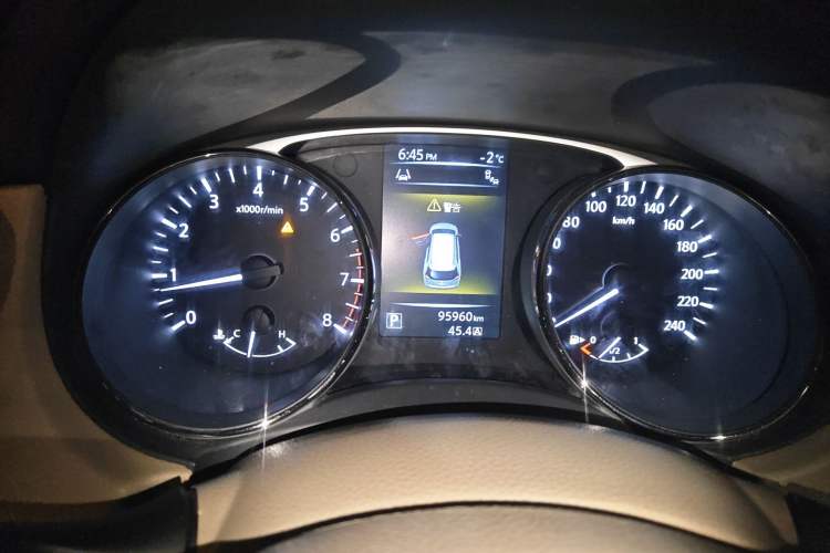 Used Nissan X-Trail 2014 2.5L CVT Luxury Edition 4WD