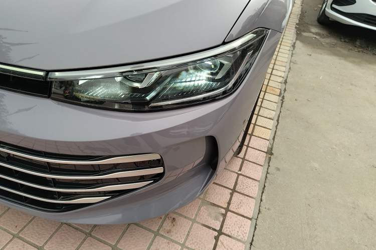 Used Volkswagen Passat 2025 Pro 380TSI Dragon Supreme Edition