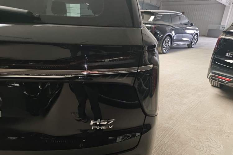 Used Hongqi HS7 PHEV 2024 2.0T PHEV Four-Wheel Drive Flagship Edition 6 Seats
