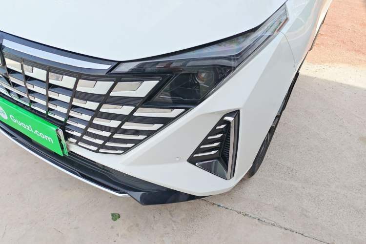 Used CHANGAN UNI-Z New Energy 2024 Blue Whale Smart Electric iDD 125km Beyond Edition Left Front Headlight