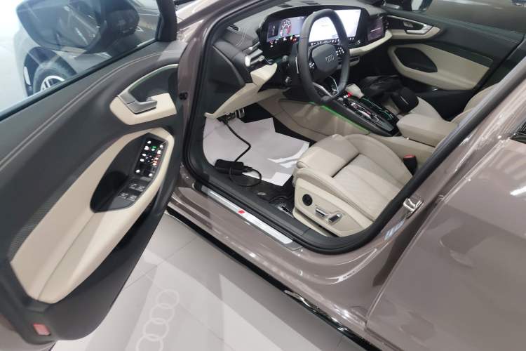 Used Audi A5L 2026 2.0T Sport Plus
