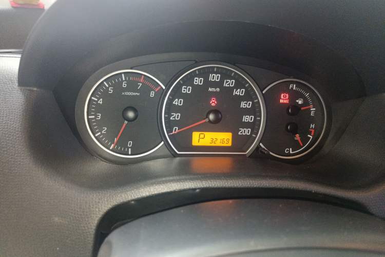 Used Suzuki Swift 2016 1.5L Automatic Fashionable Coolplay Edition