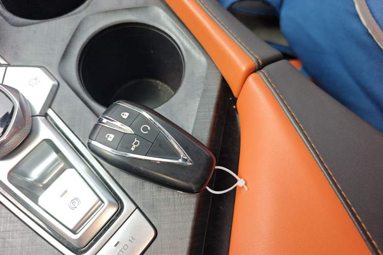 Used CHANGAN UNI-V 2023 1.5T Sport Edition
