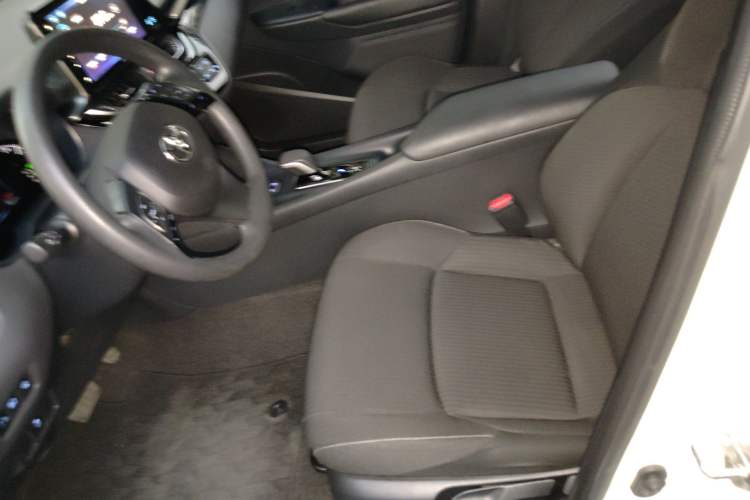 Used Toyota IZOA EV 2020 E·Smart Edition Left Front Seat