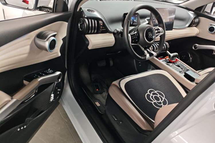 Used BYD Yuan PLUS 2024 Honor Edition 510KM Leading Model Driver Seat