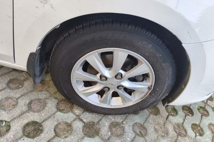 Used Chevrolet Sail 2015 Sail 3 1.5L Manual with Ideal Sunroof Edition