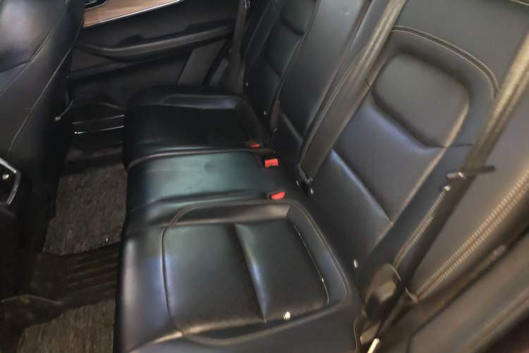 Used Chery Tiggo 8 2019 1.6 TGDI Automatic Luxury Model Left Rear Seat