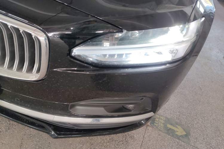 Used Volvo S90 2021 B5 Zhiyi Luxury Edition
