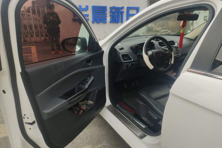 Used Ford Escort 2017 Happy Edition 1.5L Manual Fashion Model
