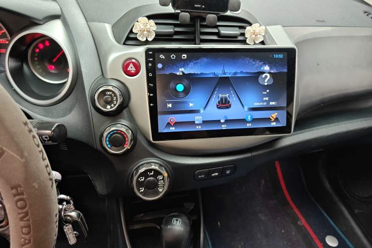 Used Honda Fit 2011 1.3L automatic comfort version
