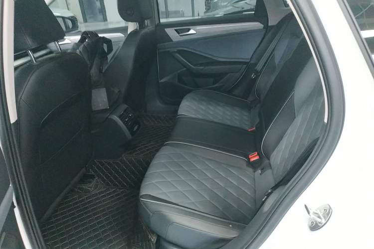 Used Volkswagen Sagitar 2025 Revised 300TSI DSG Excellence Edition