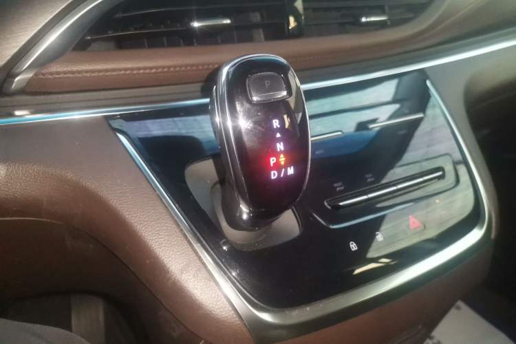 Used Buick GL8 2022 Land Business Class 652T Luxury Model