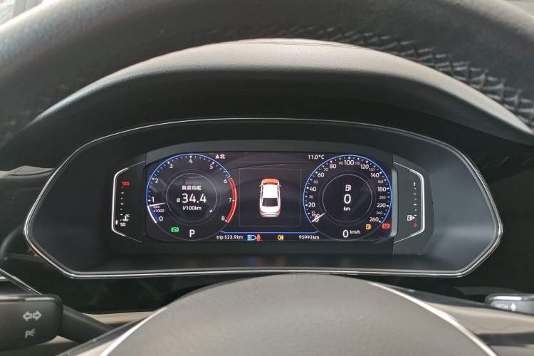 Used Volkswagen Passat 2020 330TSI Luxury Edition China VI