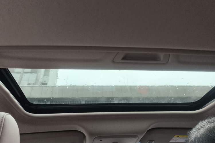 Used Buick GT 2017 15N Automatic Elite Version Headliner