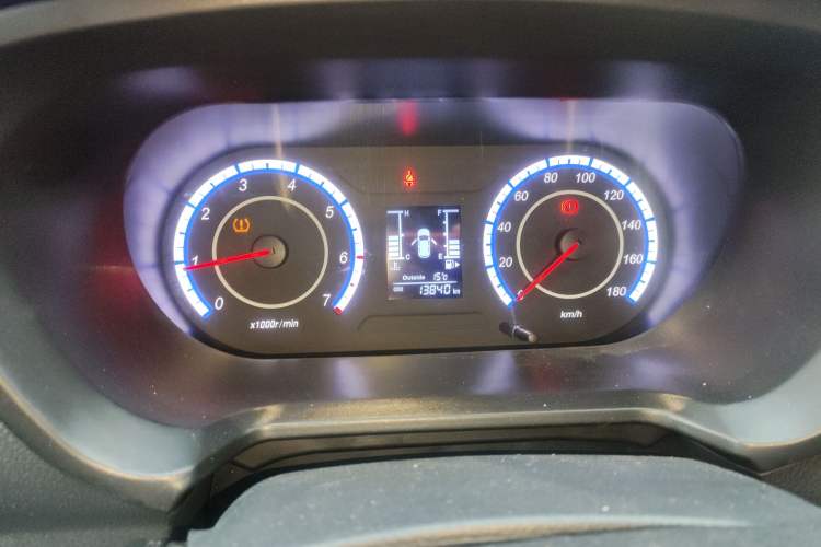 Used CHANGAN KAICHENG Ounuo S 2023 1.5L Deluxe Edition Dual-Steaming Air-Conditioned Passenger Van JL473QG 7 Seats Instrument Cluster