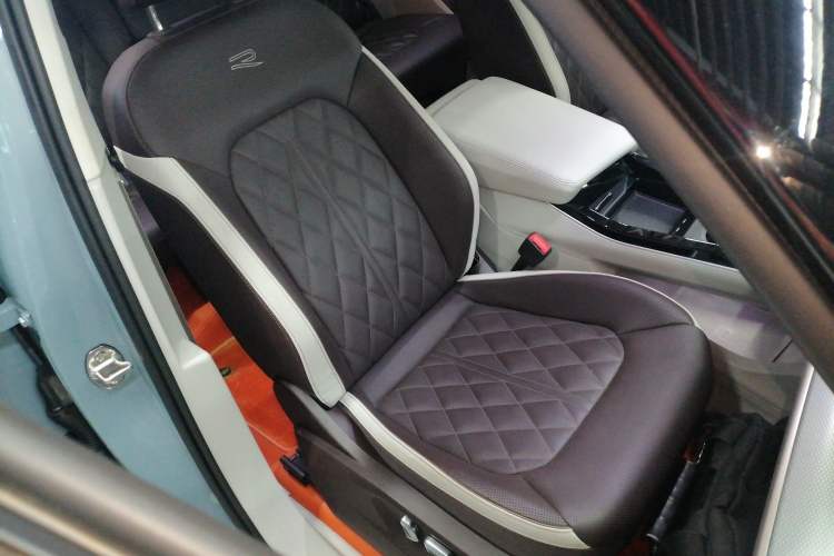 Used Volkswagen Tavendor 2023 380TSI Four-Wheel Drive R-Line Cruise Edition Right Front Seat