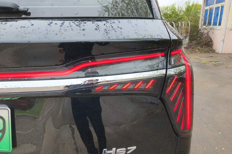 Used Hongqi HS7 PHEV 2024 2.0T PHEV Four-Wheel Drive Flagship Edition 6 Seats