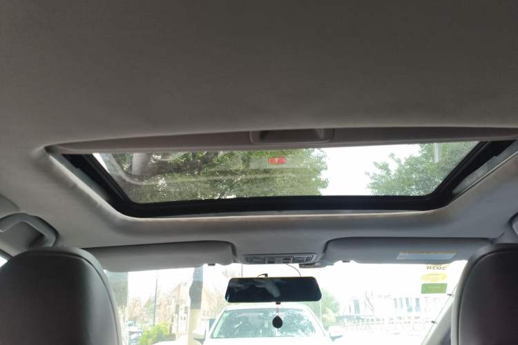 Used Honda Jade 2016 1.8L Automatic Comfort Elite Version 5 Seats
