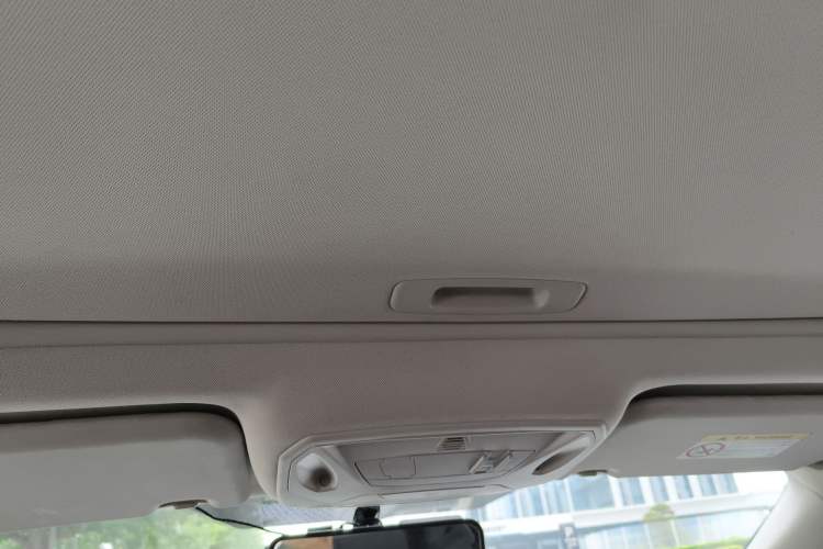 Used Ford Focus 2017 Hatchback EcoBoost 125 Automatic - Ultra-Powerful Style Edition with Smart Drive Features Headliner