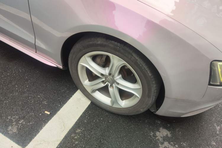 Used Audi A5 2013 Sportback 40 TFSI Right Front Wheel Hub