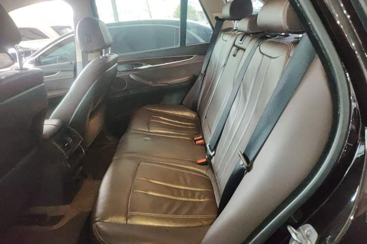 Used BMW X5 2018 xDrive28i
