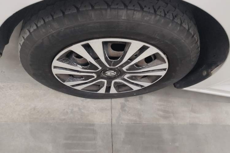 Used Volkswagen Santana 2017 Haval H6 1.6L Automatic Fashion Edition Left Front Wheel Hub