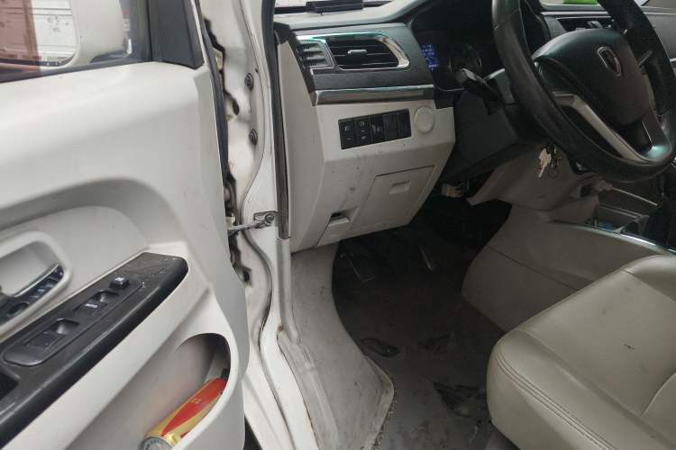 Used Jinbei New Hiace X30L 2018 1.5L Box Truck Business Edition DLCG14 Driver Seat