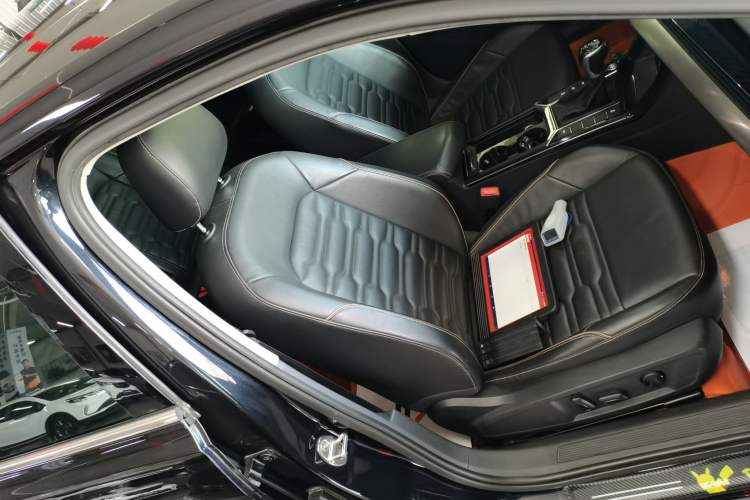 Used Volkswagen Passat 2020 330TSI Elite Edition China VI