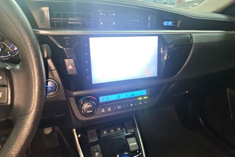 Used Toyota Levin 2016 Dual-Engine 1.8H GS E-CVT Elite Model with Sunroof Audio And AC Panel