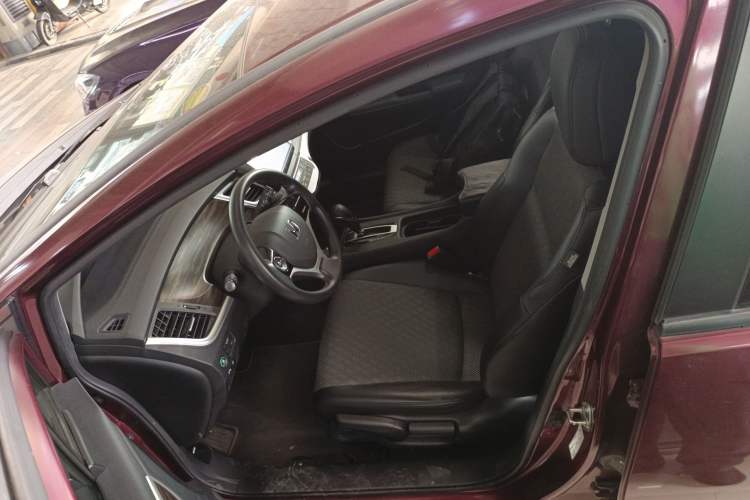 Used Honda Jade 2017 1.8L automatic Comfort version 5 seats
