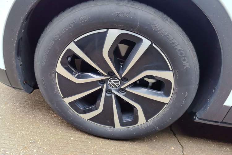 Used Volkswagen ID.4 X 2024 Pure & Smart Edition Exterior 4