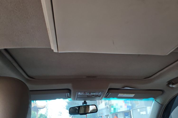 Used Toyota Highlander 2012 2.7L Two-Wheel Drive 7-Seater Luxury Edition
