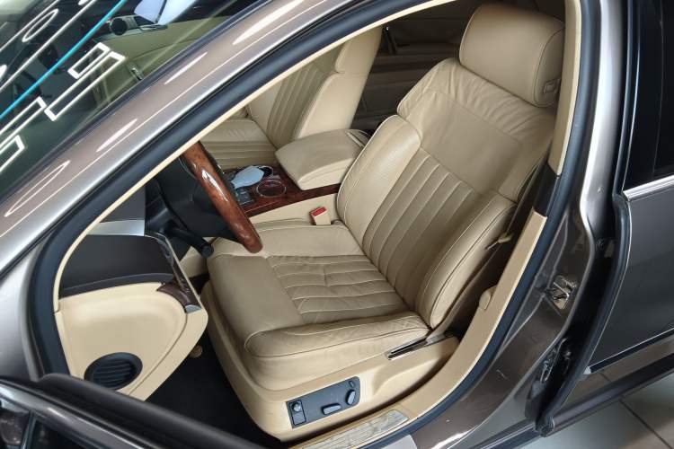 Used Volkswagen Phaeton 2012 3.0L Executive Version
