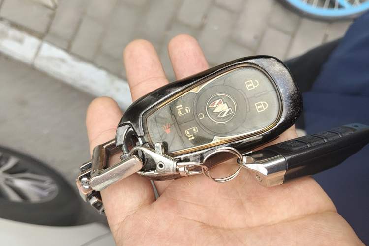 Used Buick GL8 2022 ES Landtrek 653T Luxury Edition Vehicle Key