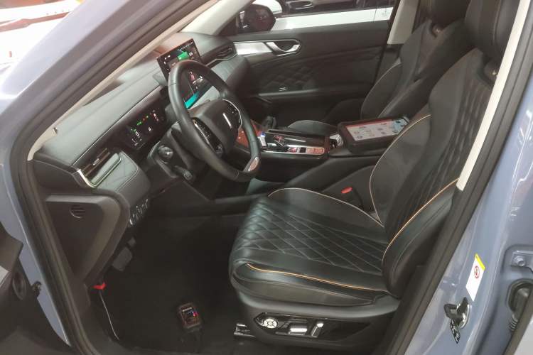 Used Wey Latte DHT 2022 1.5T DHT Extra-Large Cup Left Front Seat