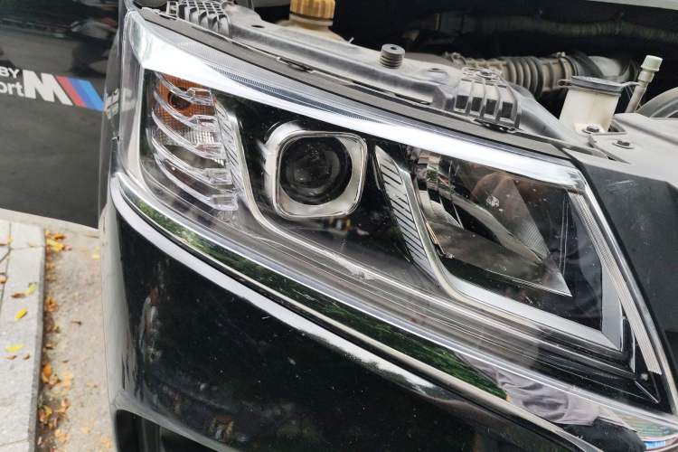 Used BAW Ruisheng Ace M7 2023 1.6L Long-wheelbase Ride-hailing Custom Version 7-seater Right Front Headlight