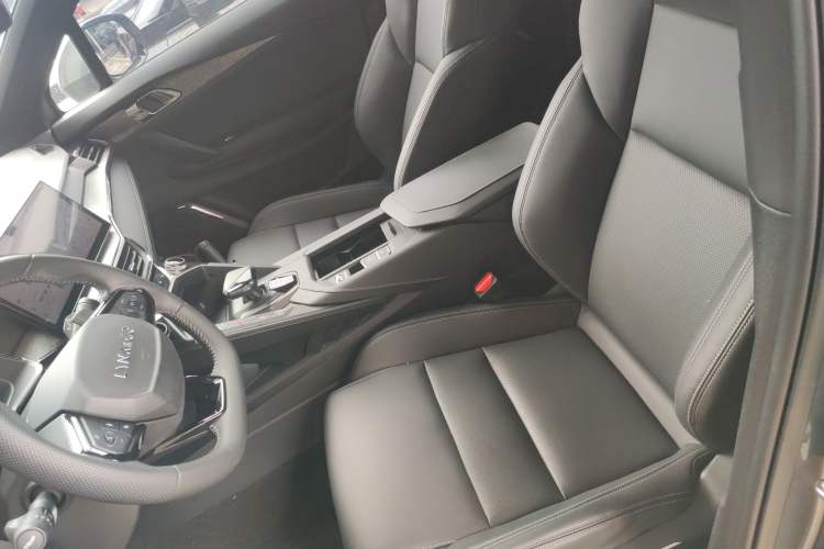 Used Lynk & Co 06 2023 Remix 1.5T JinPro
