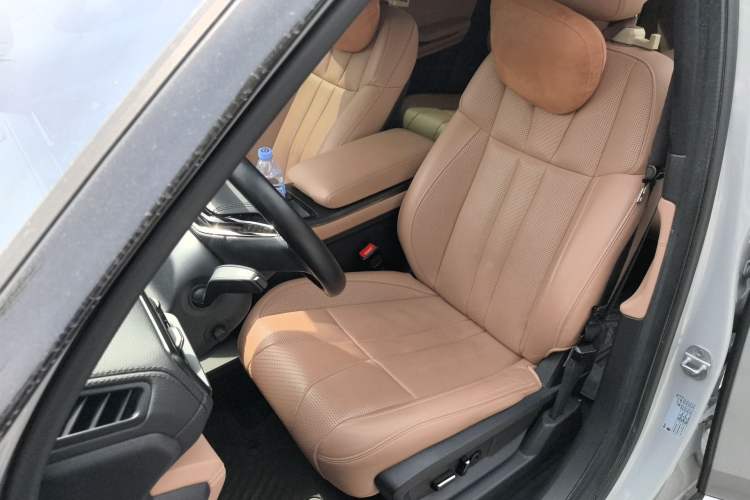 Used Nio ES8 2020 415 km Range 6-Seater Version Left Front Seat