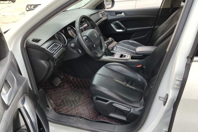 Used Peugeot 408 2015 1.2T Automatic Luxury Edition Left Front Seat