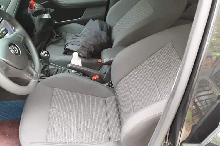 Used Volkswagen Lavida 2015 1.6L Manual Fashion Edition Left Front Seat