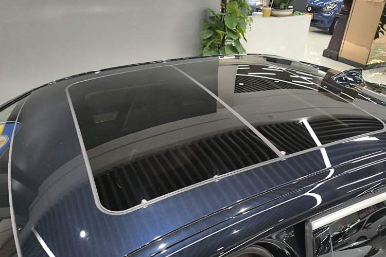 Used BMW 3 Series 2021 Second Facelift 320Li M Sport Package Roof