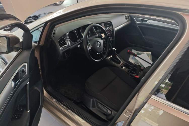 Used Volkswagen Golf 2019 200TSI DSG Comfort & Ambition Edition China VI Standard