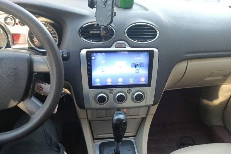 Used Ford Focus 2011 Sedan 1.8L Automatic Fashion Edition
