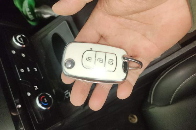 Used Dongfeng Fengon 580 2021 Revised ☆ Star Edition 1.8L Manual Elite Version