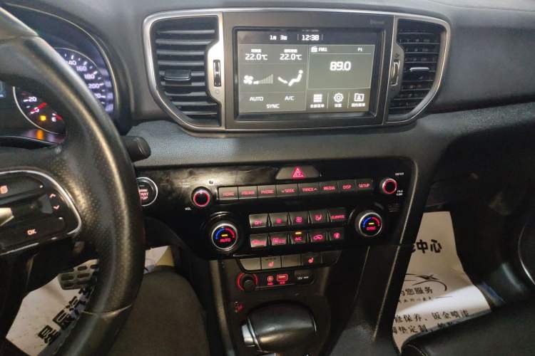 Used Kia KX5 2017 1.6T Automatic Two-Wheel Drive 15th Anniversary Special Edition DLX