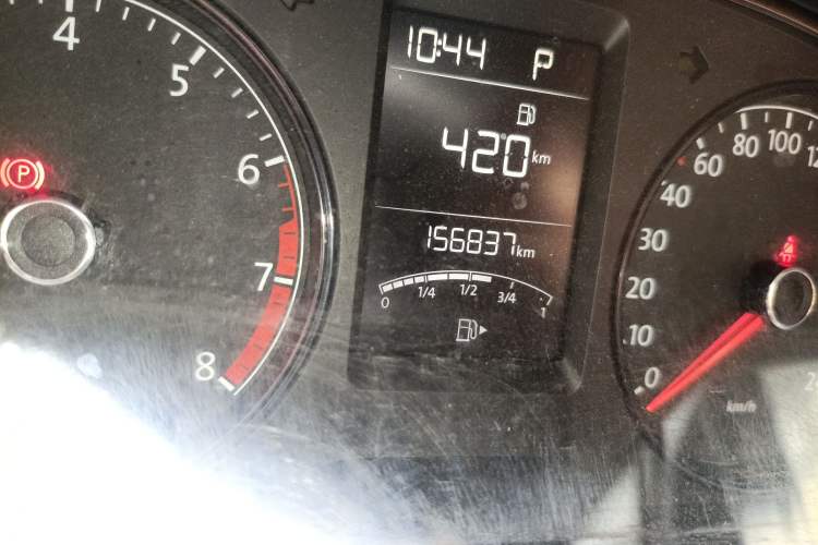 Used Volkswagen Lavida 2015 1.6L Automatic Fashion Edition Odometer Close Up