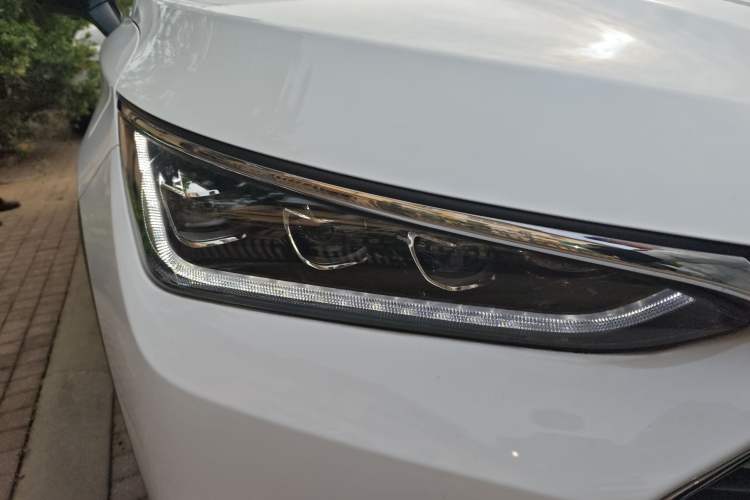 Used BYD Tang 2019 2.0T Automatic SmartConnect Luxury 7-Seater China VI Standard