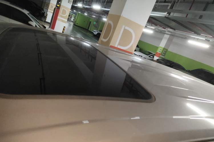 Used Toyota SIENNA 2021 2.5L Hybrid Luxury Edition Roof