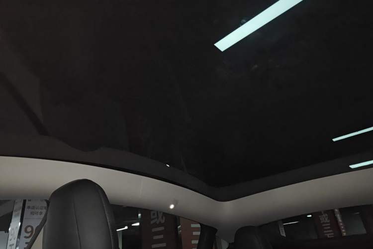 Used Tesla Model Y 2022 Rear-Wheel-Drive Version
